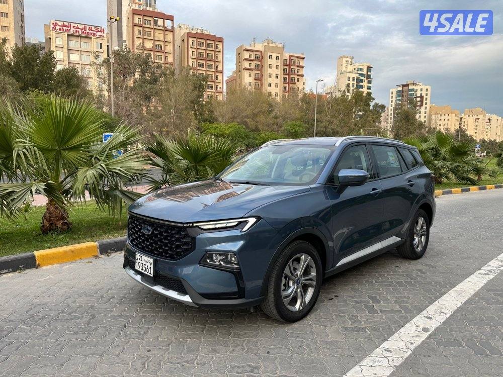 للبيع فورد تيريتوري 2023 ماشي 70 الف0