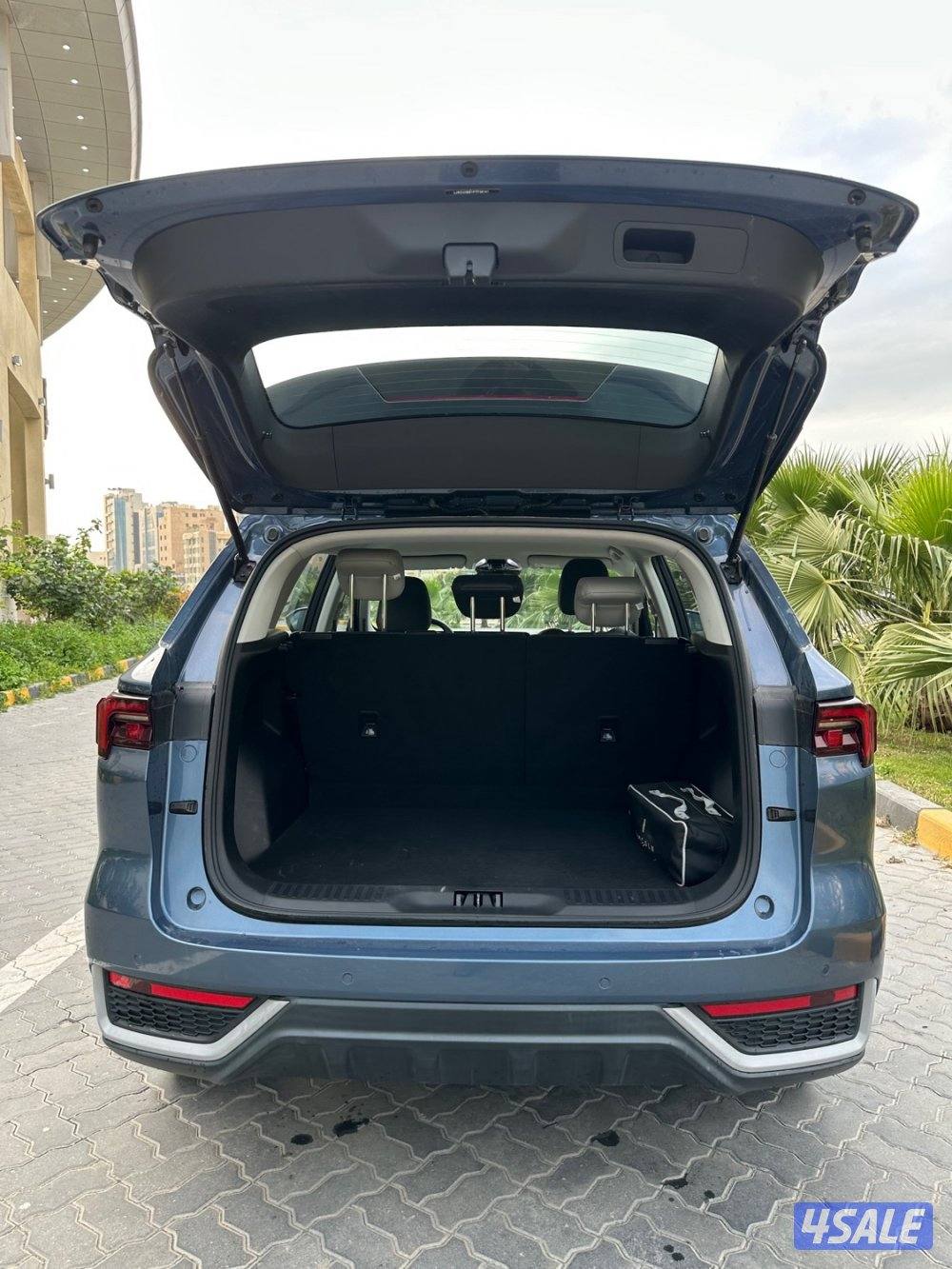 للبيع فورد تيريتوري 2023 ماشي 70 الف7