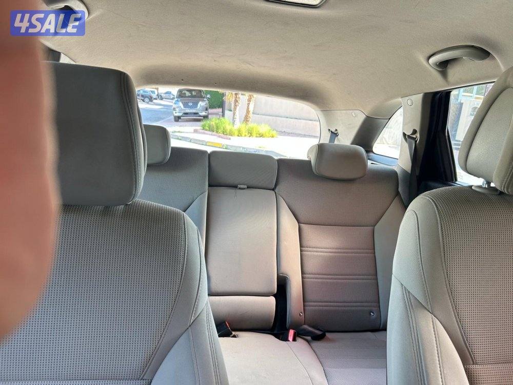 كيا سورينتو  بحالة ممتازه للبيع11