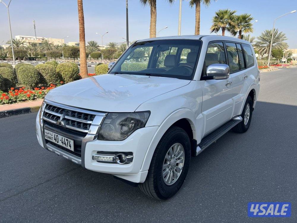للبيع جيب ميتسوبيشي باجيرو2015 ( شـرط الـفـحـص )4
