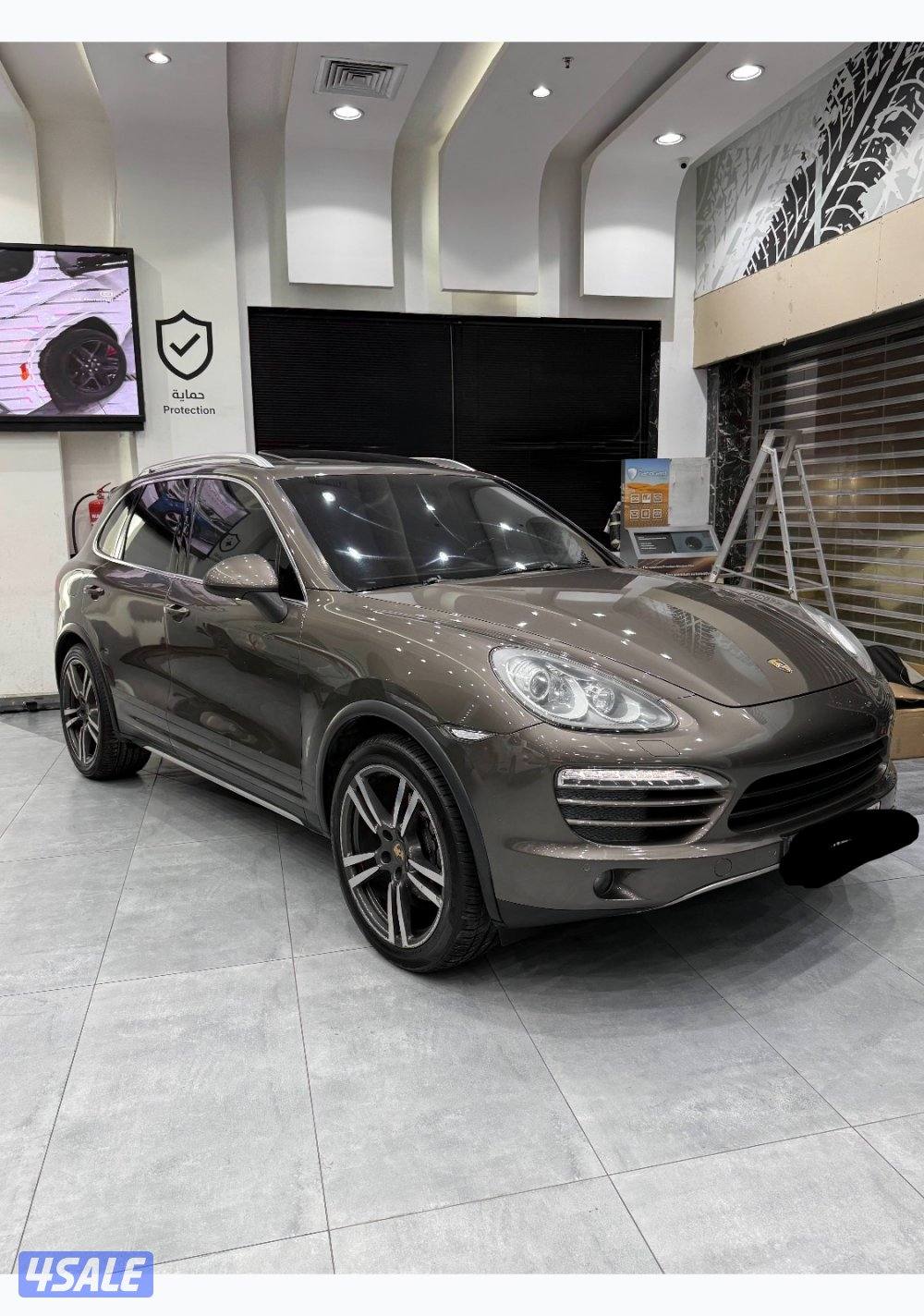 بورش كايين موديل 2013. V60