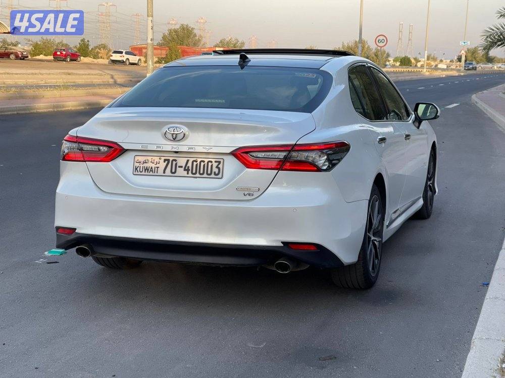 كامري ليمتد 6 سلندر موديل 2023 ماشي 43 الف3