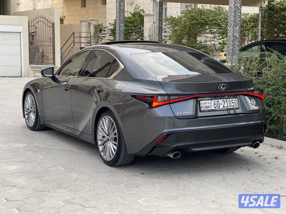 لكزس is300 ماشي 85 موديل 20212