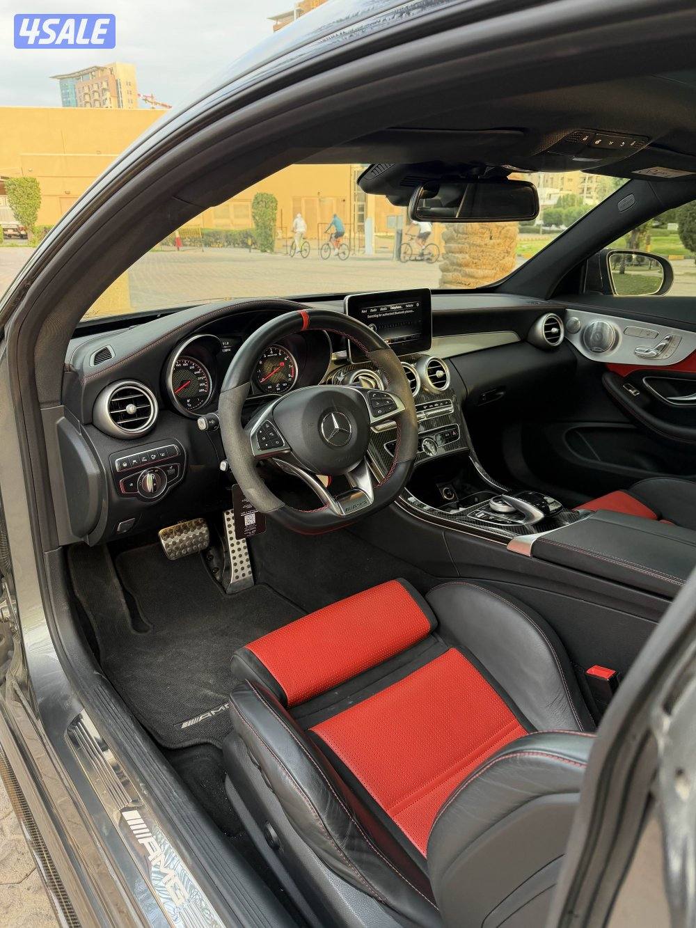 السيارة شرط الفحص ممشى فقط 13.000 K.M C63S AMG وكالة الكويت4