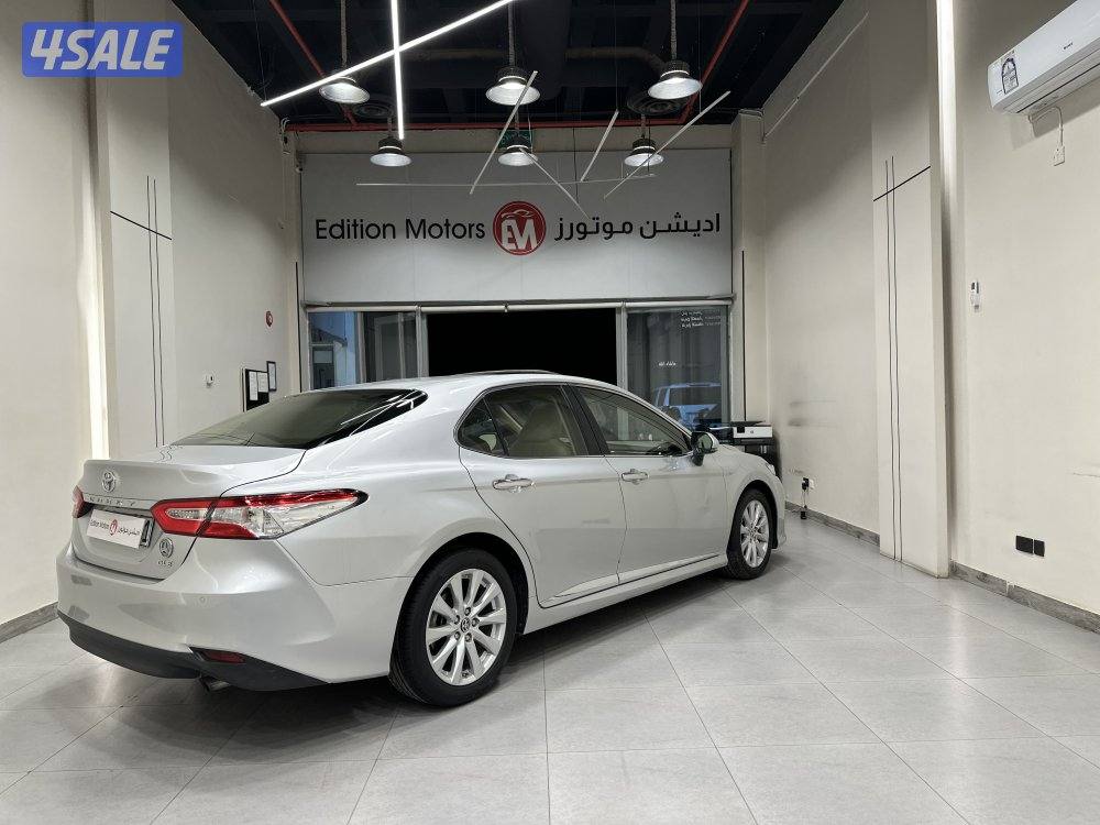 للبيع كامري 20203