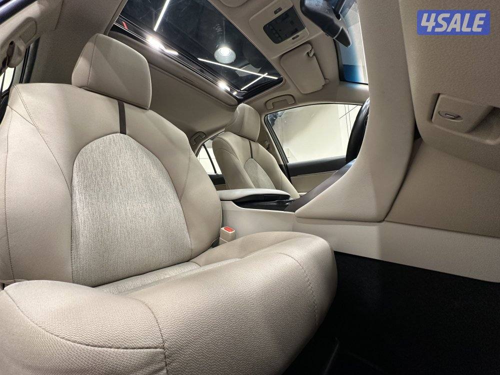 للبيع كامري 20205