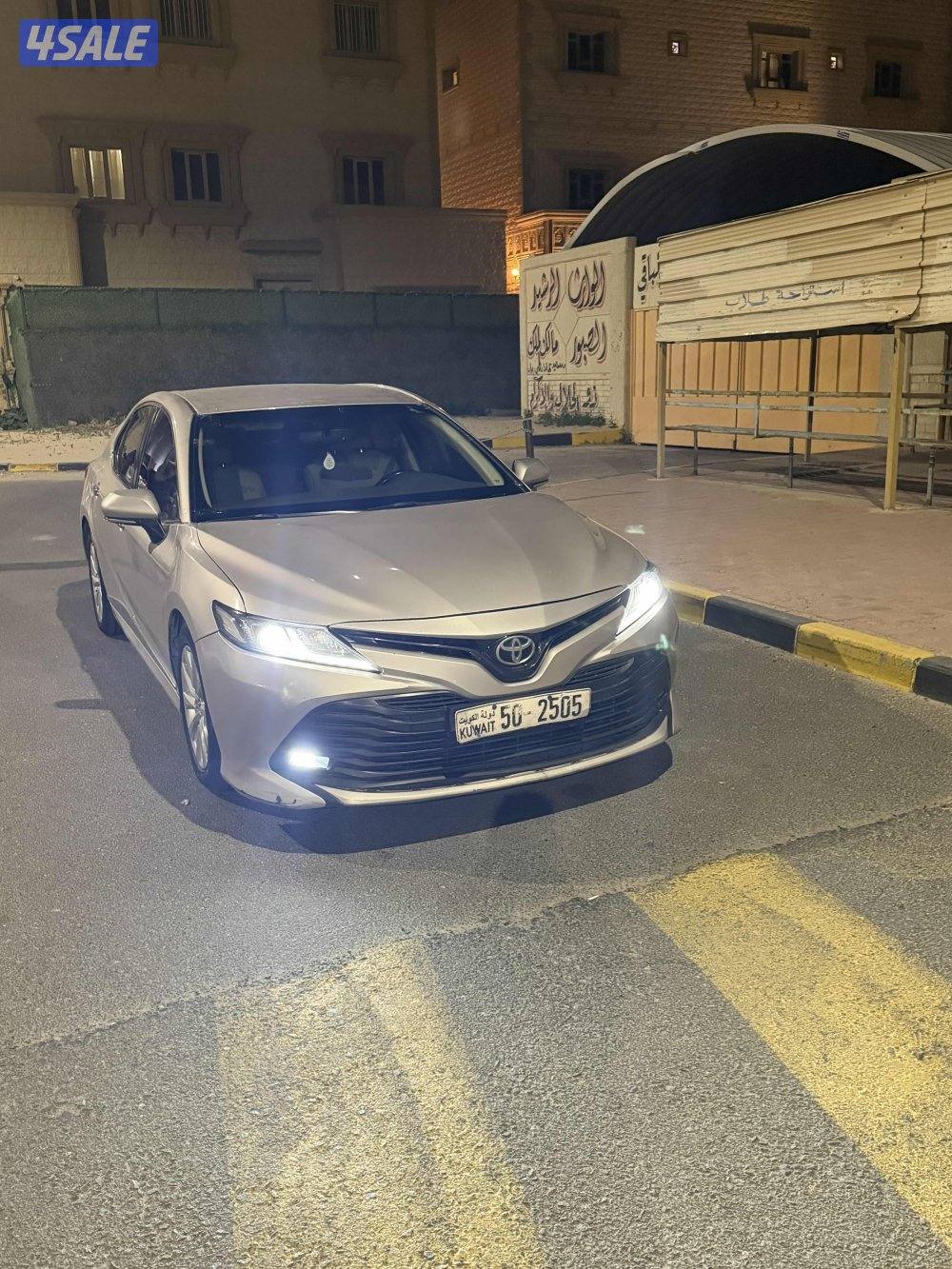 كامري 2018 GLE كامل المواصفات ماعدا الفتحه شرط القحص1