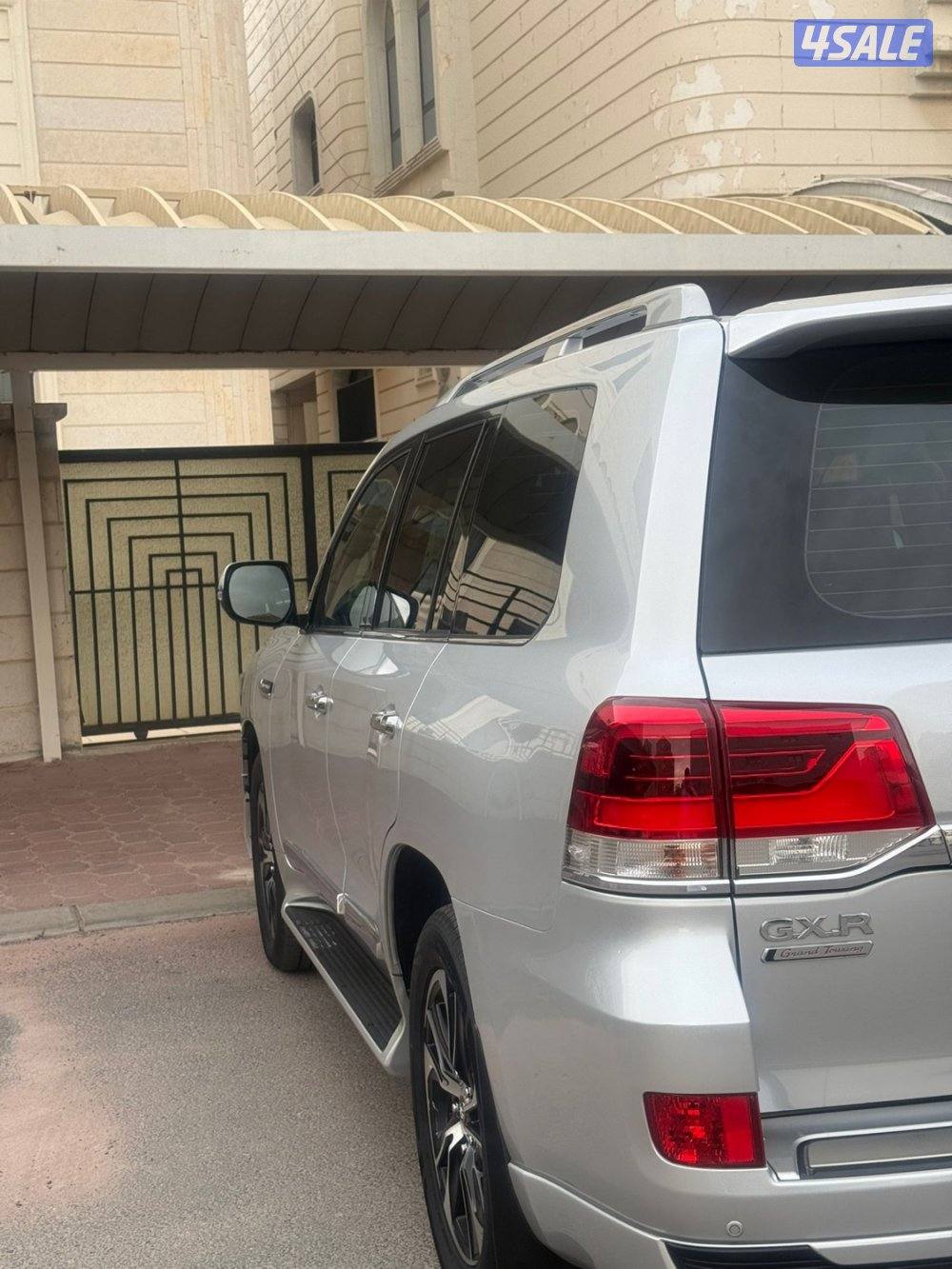 للبيع تونيق لاند2021 الساير 6 سلندر9