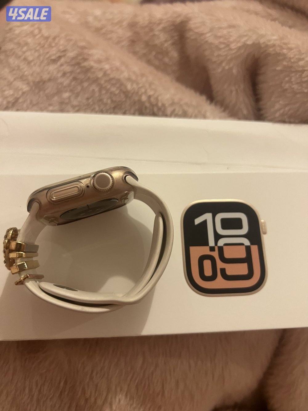 للبيع ساعه ابل شبه جديده استعمال شهر4