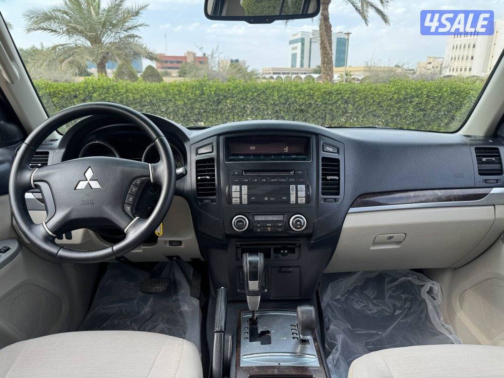 ميتسوبيشي باجيرو 3.8 موديل 2011 شرط الفحص9