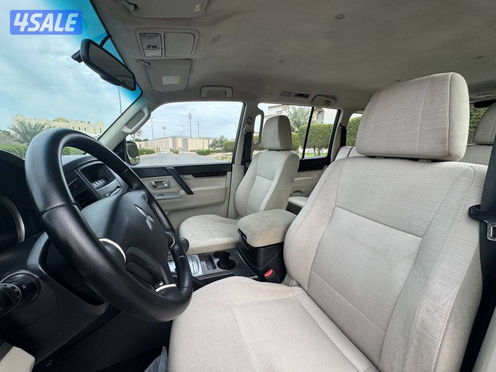 ميتسوبيشي باجيرو 3.8 موديل 2011 شرط الفحص10