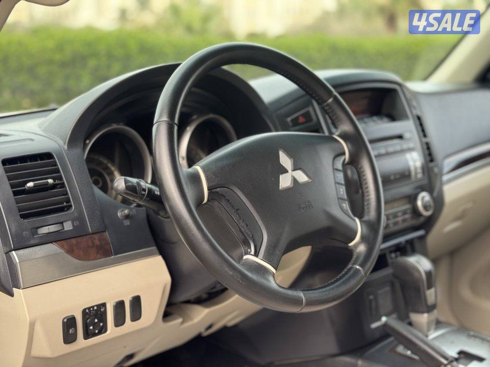 ميتسوبيشي باجيرو 3.8 موديل 2011 شرط الفحص12