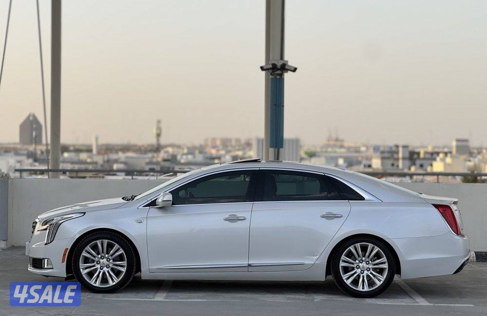 كاديلاك XTS الغانم 2019 عداد 98 ألف صبغ الوكاله2