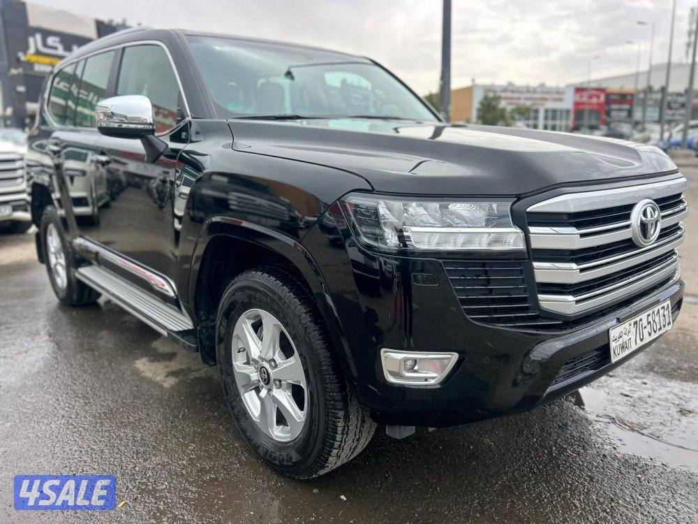 لاند كروزر GX.R twinturbo .V6 موديل 2023 ماشى 128.000 k.m وارد الساير1