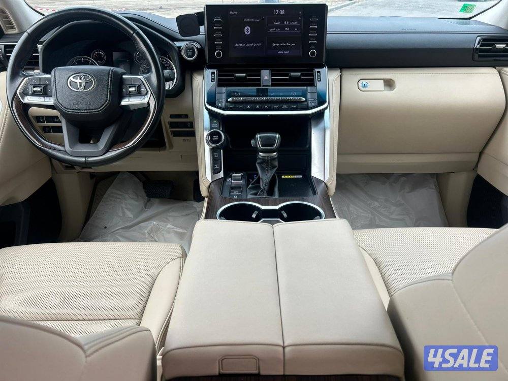 لاند كروزر GX.R twinturbo .V6 موديل 2023 ماشى 128.000 k.m وارد الساير5