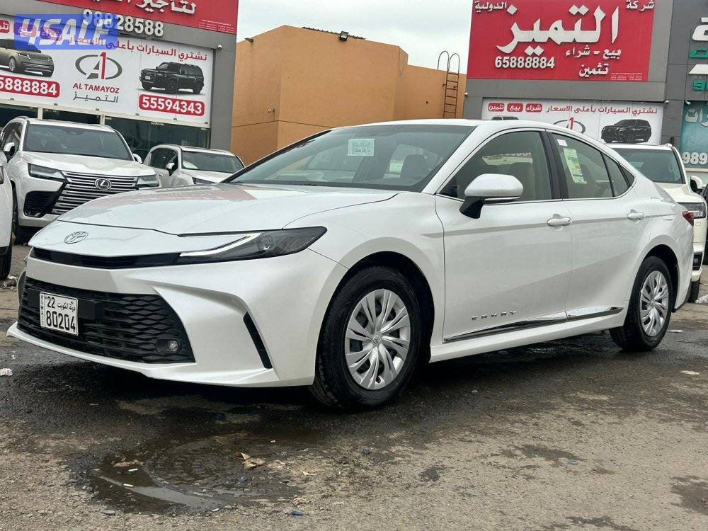 تيوتا كامرى.V4 -LE موديل 2025 ماشى 8000 k.m وارد الساير.صبغ وكالة0