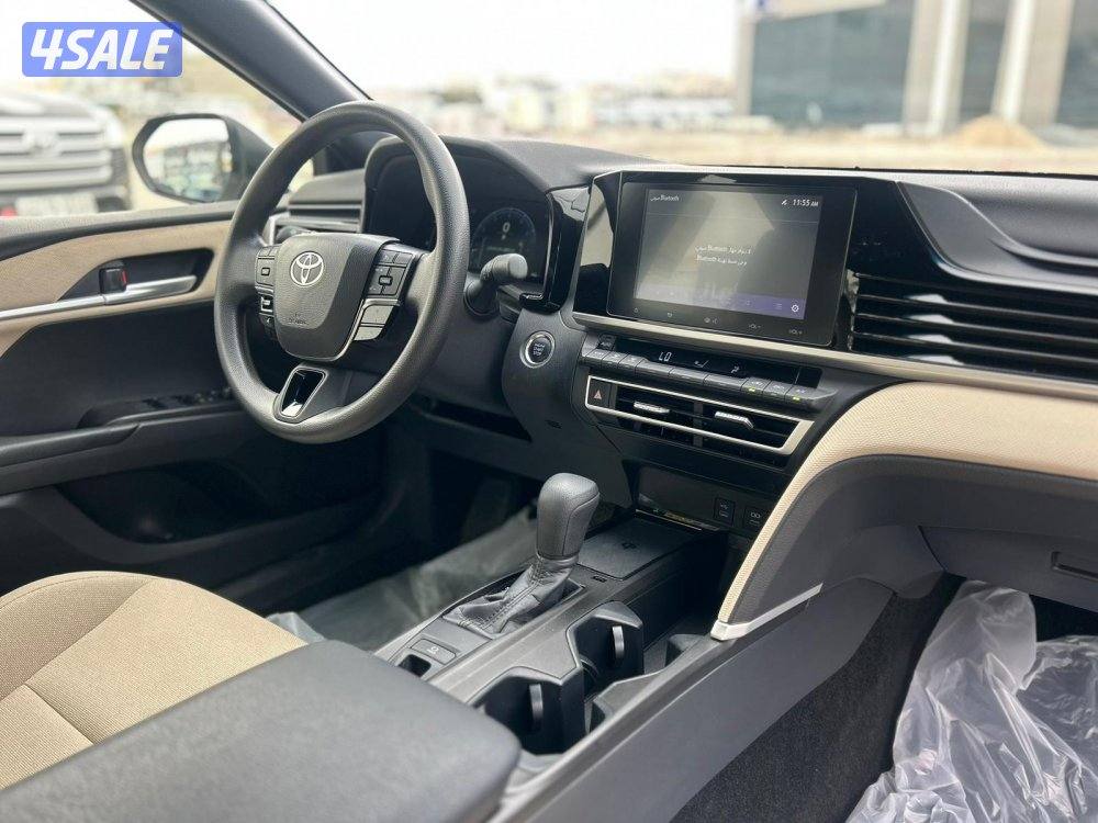 تيوتا كامرى.V4 -LE موديل 2025 ماشى 8000 k.m وارد الساير.صبغ وكالة4