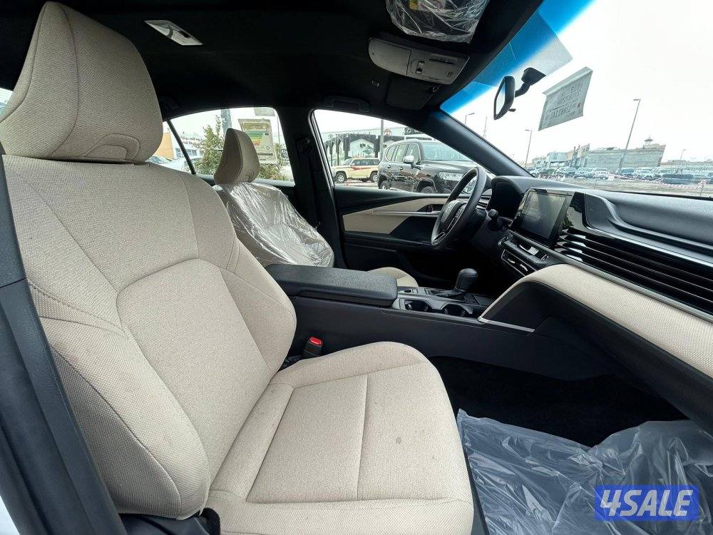 تيوتا كامرى.V4 -LE موديل 2025 ماشى 8000 k.m وارد الساير.صبغ وكالة6