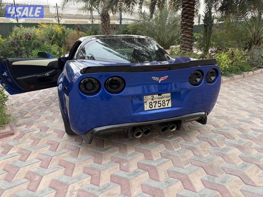 للبيع او للبدل قراند c6 موديل 2009 مومحتاج شي هوايأت كام قير تماتيك0