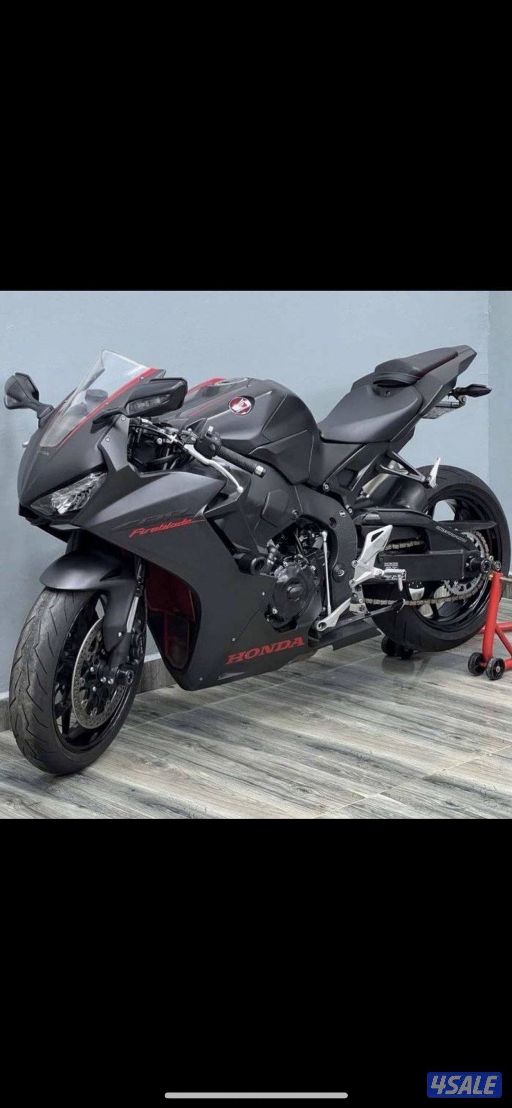 1000 RR FIREDLOD HONDA0