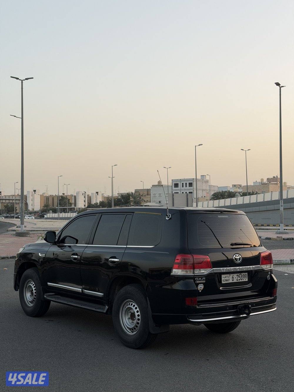 للبيع لاندكروزر 2014 مجدد 20210