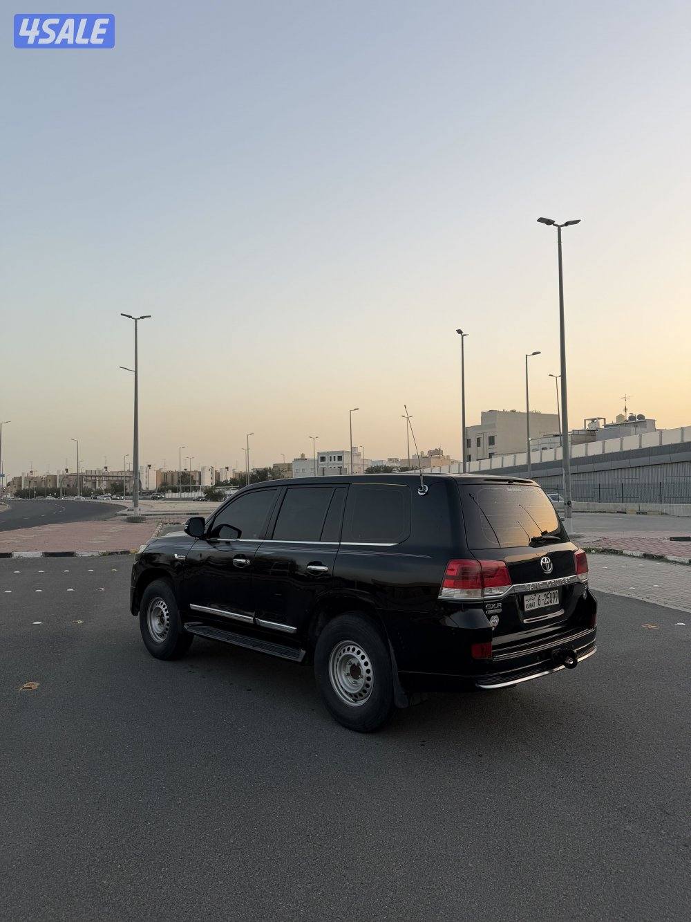 للبيع لاندكروزر 2014 مجدد 20214