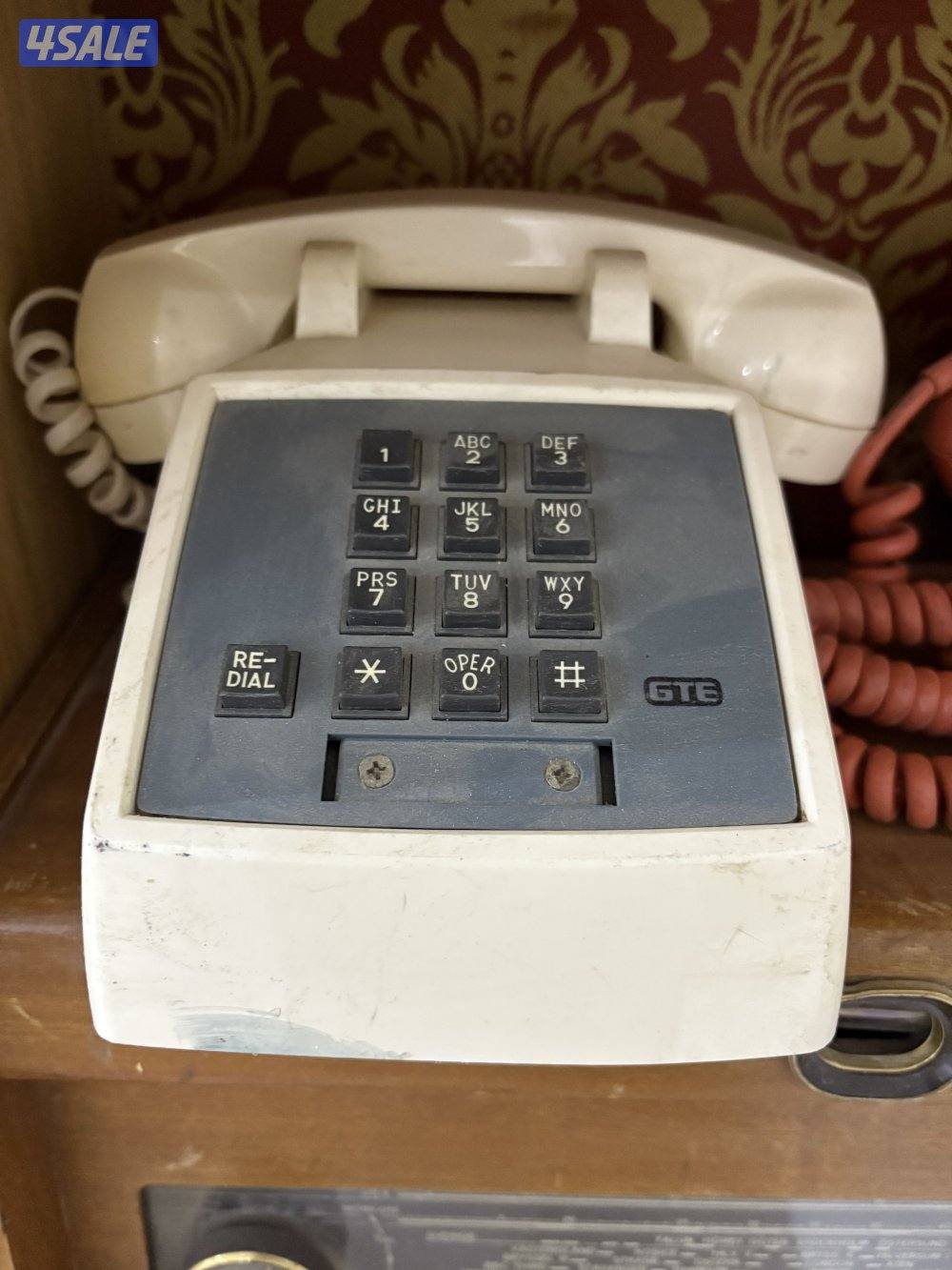 راديوهات انتيك وتلفونات وساعات6