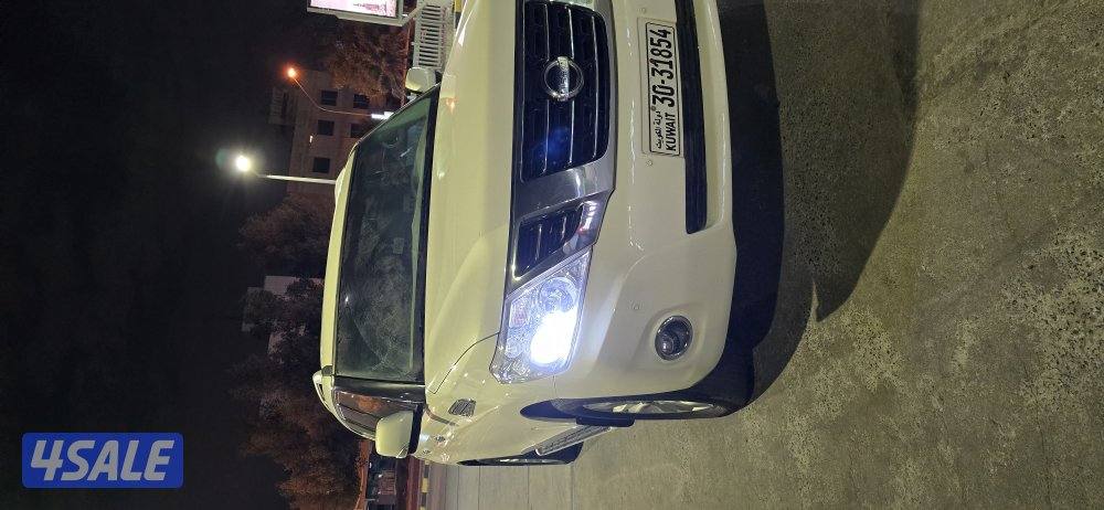 باترول Le2010 عداد 215كم6