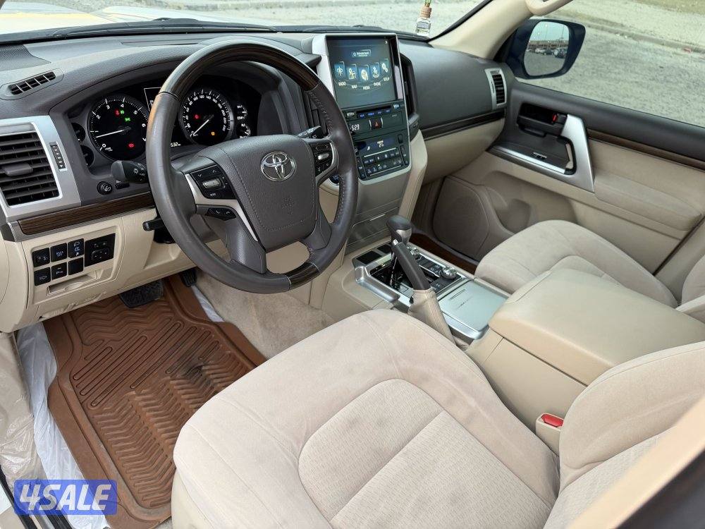 لاندكروز 2019 عداد 88 الف صبغ وكاله8