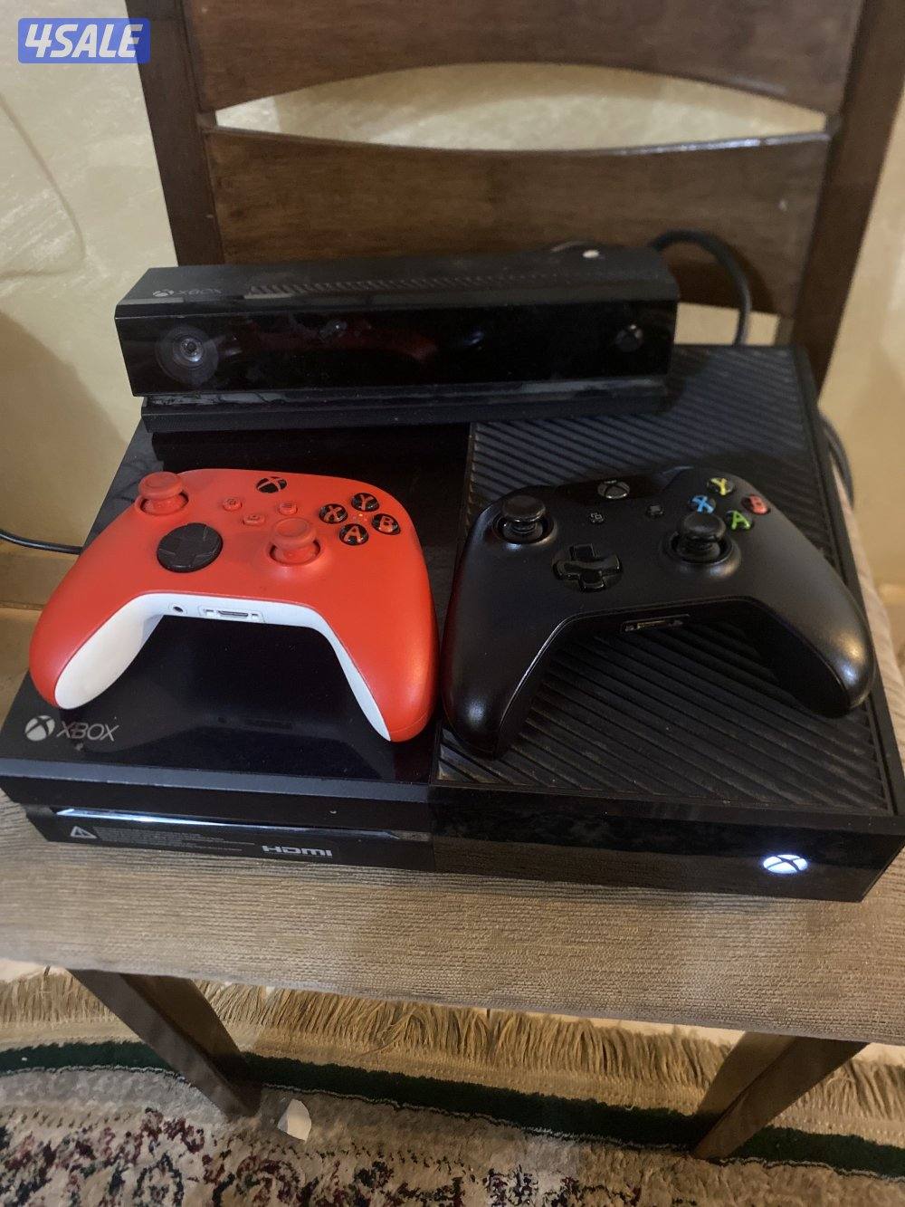 Xbox 1 with 2 controllers and camera, اكس بوكس ١ ب ذراعين وكاميرا0