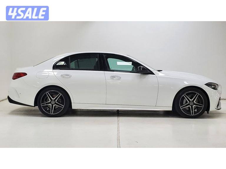 Mercedes-Benz C-Class4