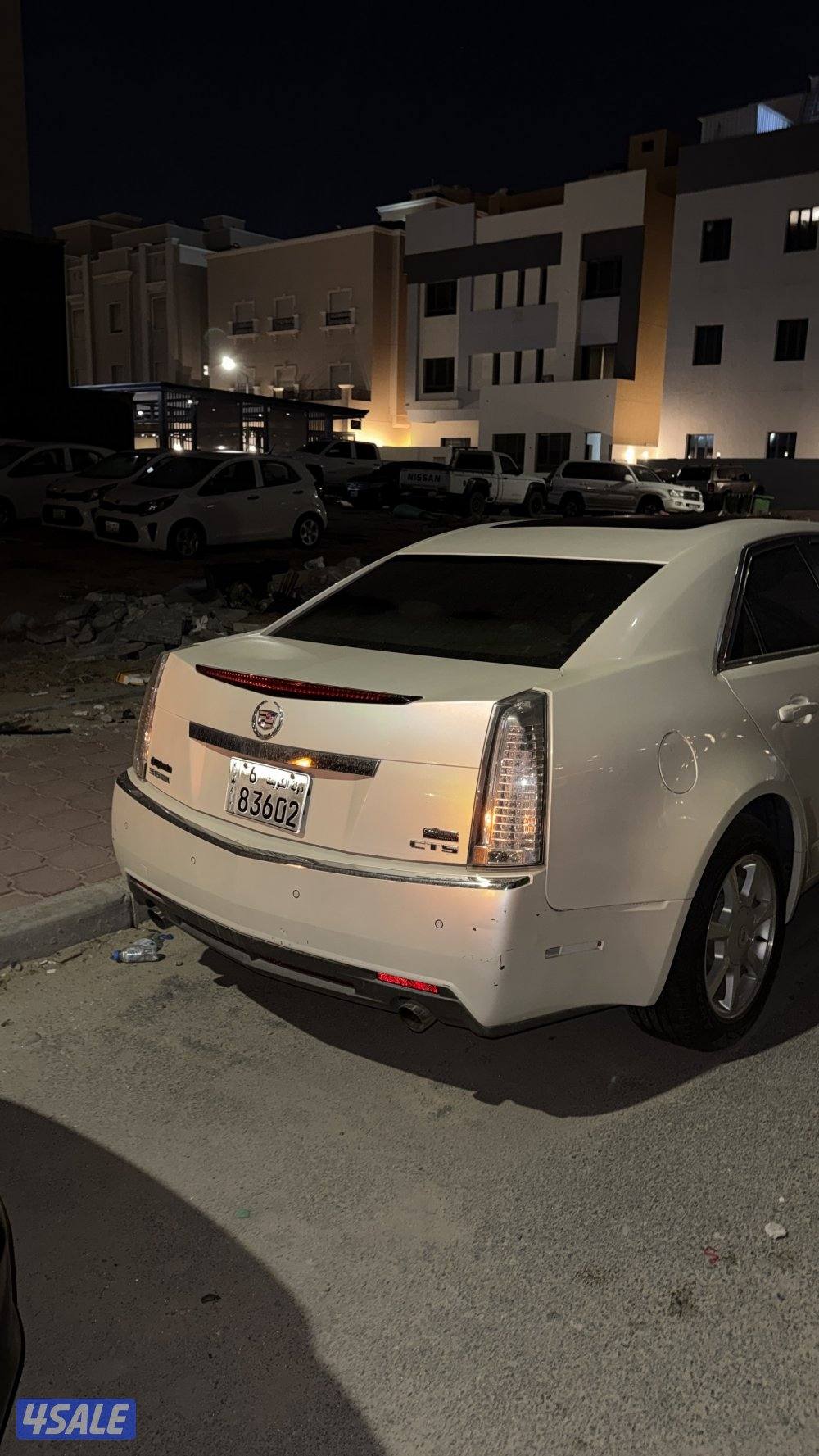 كادلايك CTS موديل 2009 مستعملة للبيع للتواصل6