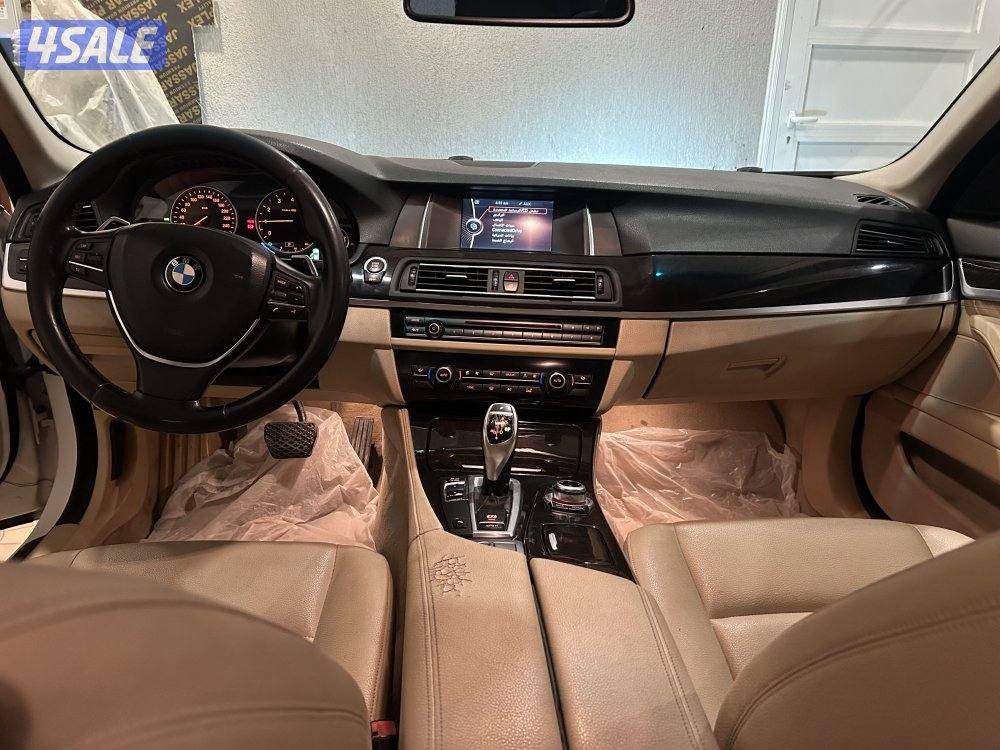 للبيع BMW5282