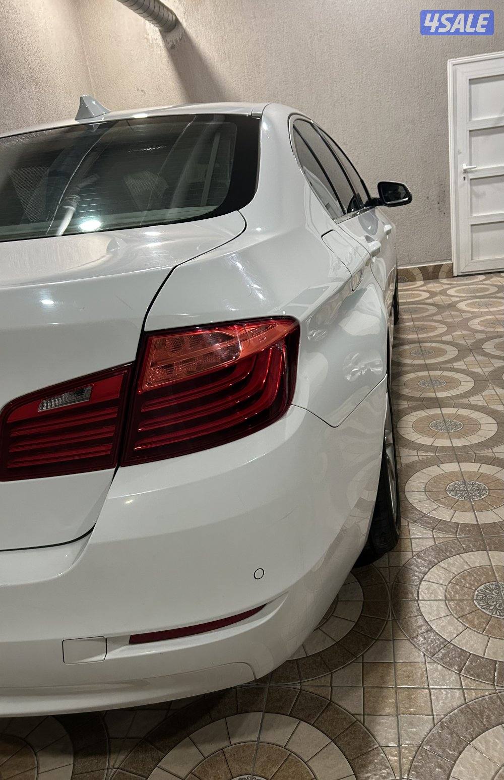 للبيع BMW5283