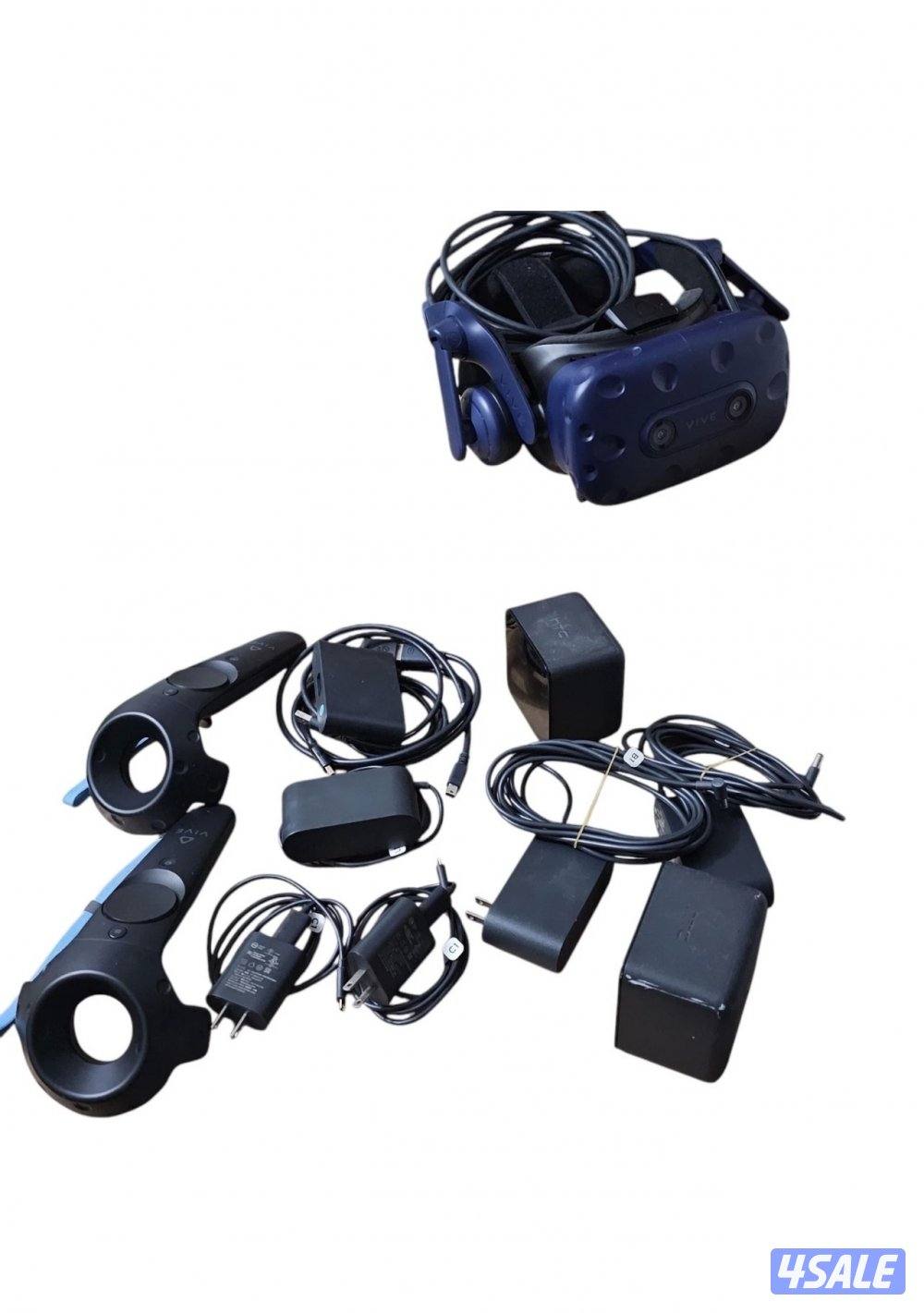 للبيع نظاره vr شبه جديده استخدام مرتين ثلاث فقط مع كامل ملحقاتها0