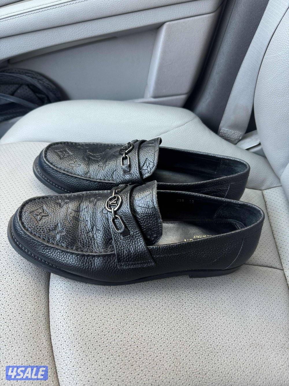 للبيع حذاء LV1