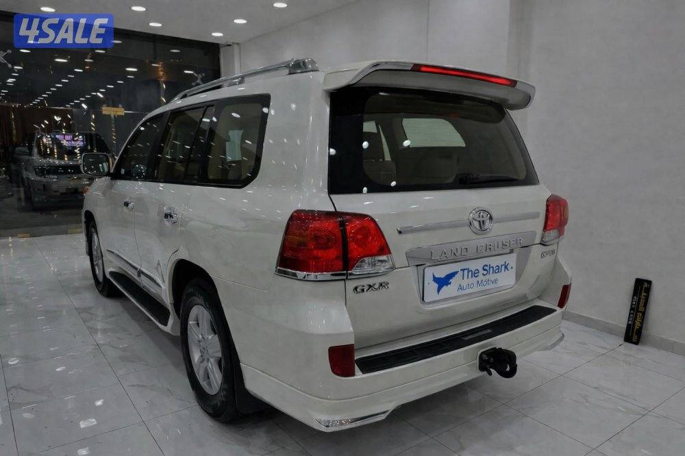 تويوتا لاندكروزر 2015 Gxr وكالة البحرين جاهزة للتصدير مع التخليص15