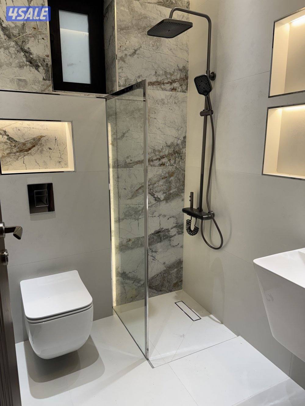 شقيتين بالمطلاع سوبر ديلوكس1