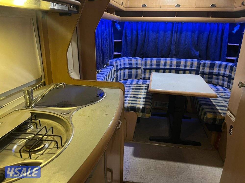 كرفان الماني لوحات تحويل مرور ( هوبي ٤٥٠موديل ٢٠٠١3