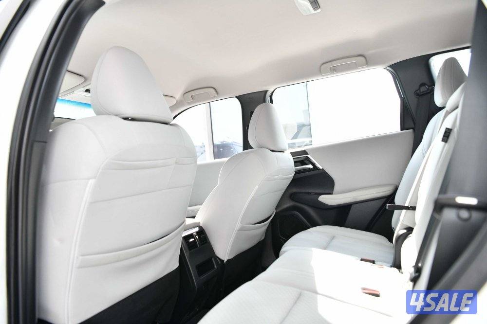 ميتسوبيشي اوتلاندر4