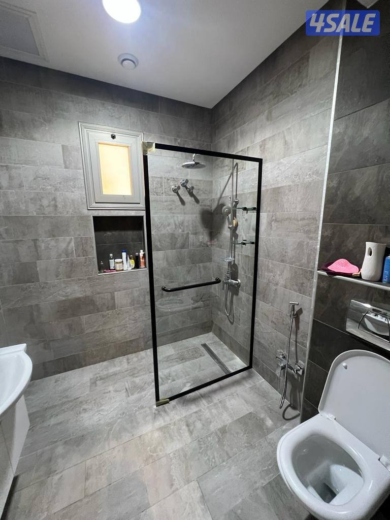 فني زجاج ومرايا وطاولات طعام وشاور بكس وتركيب جميع انواع الزجاج8