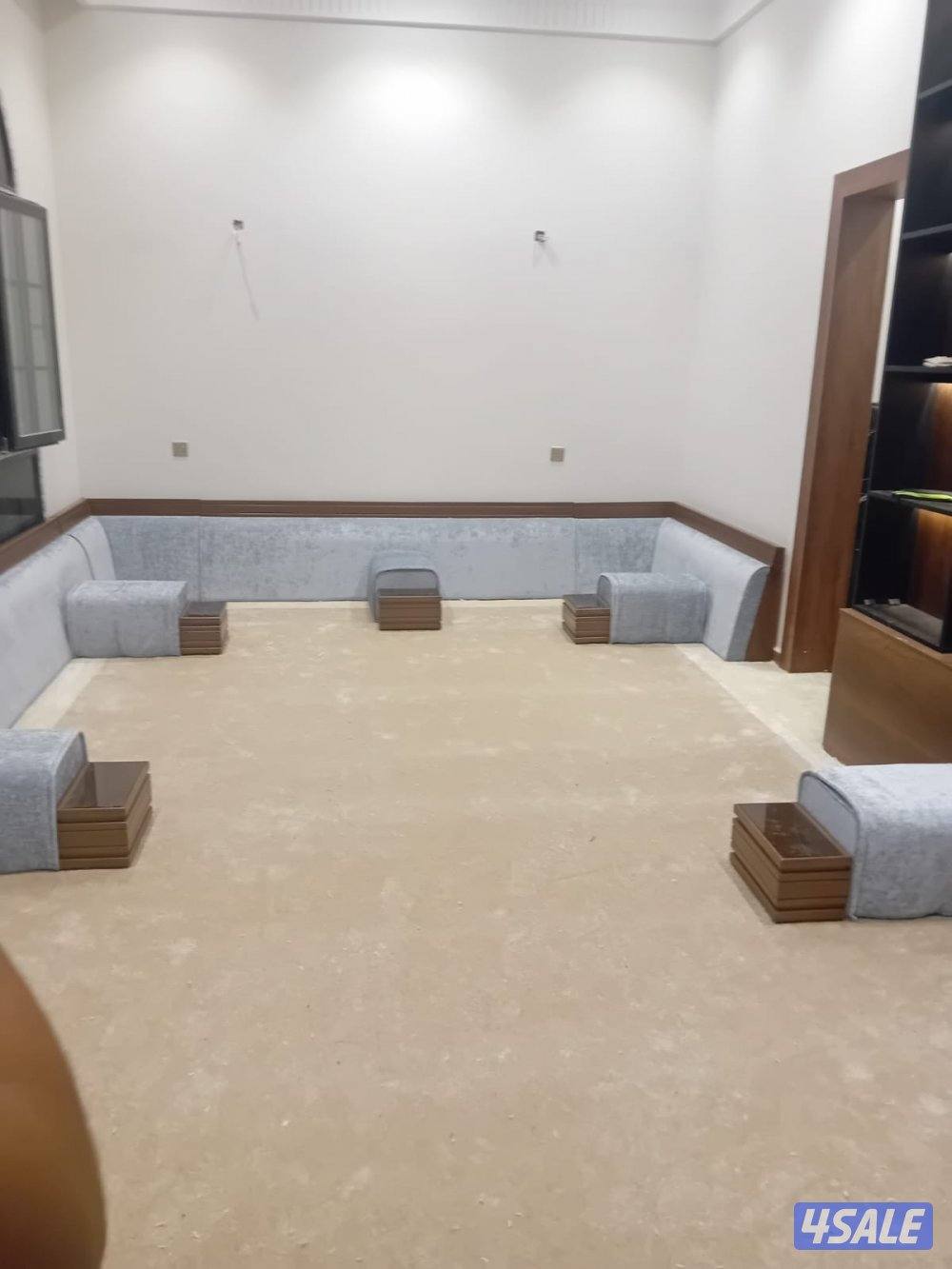 ‏‎ديوانية سجاد تركي سميك مع لباد 
‏‎مساند خشب اسفنج البغلي درجة اولى م2