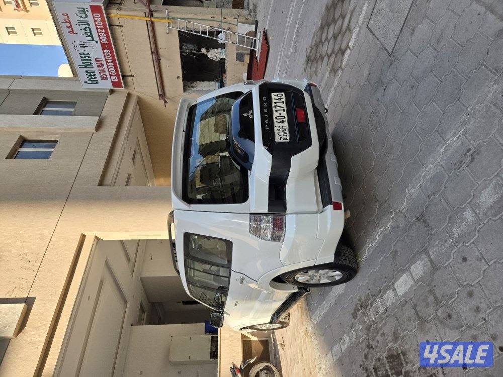 للبيع سياره ميتسوبيشي باجيرو 2016 شرط الفحص بالكامل3