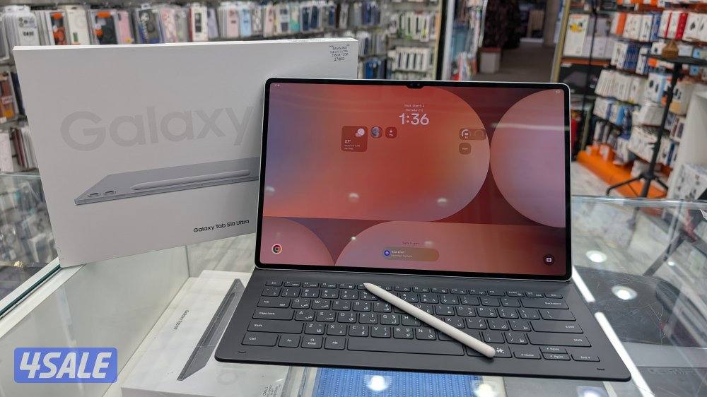 Samsung Galaxy tab S10 Ultra with keyboard0