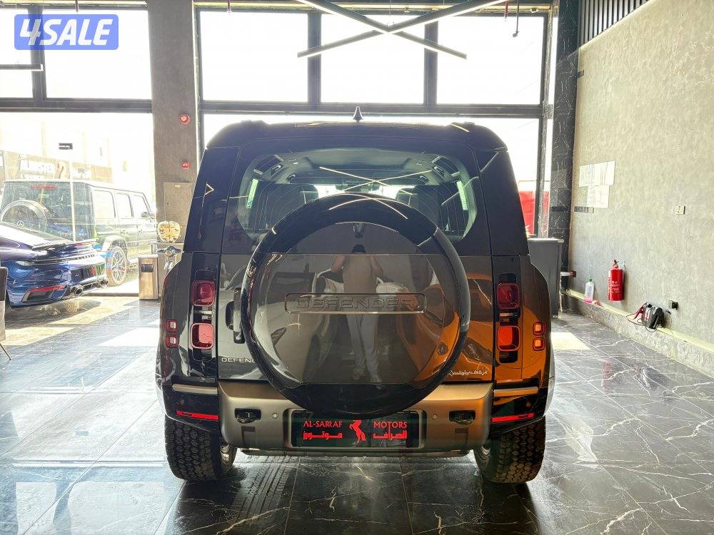 لاندروفر دفندر SE7
