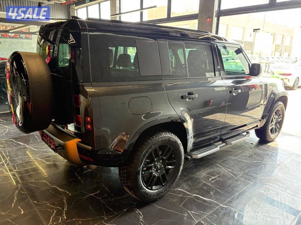 لاندروفر دفندر SE8