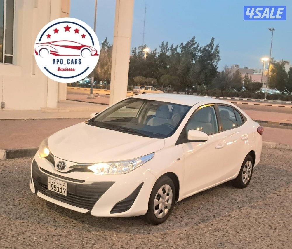Toyota Yaris - 2019 White0