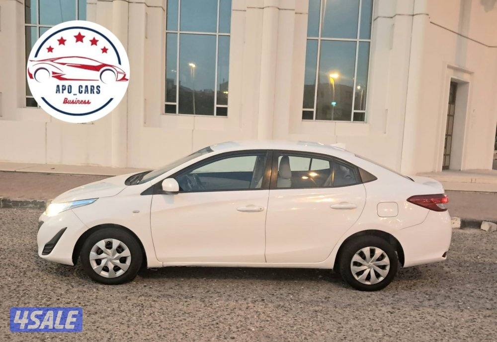 Toyota Yaris - 2019 White1