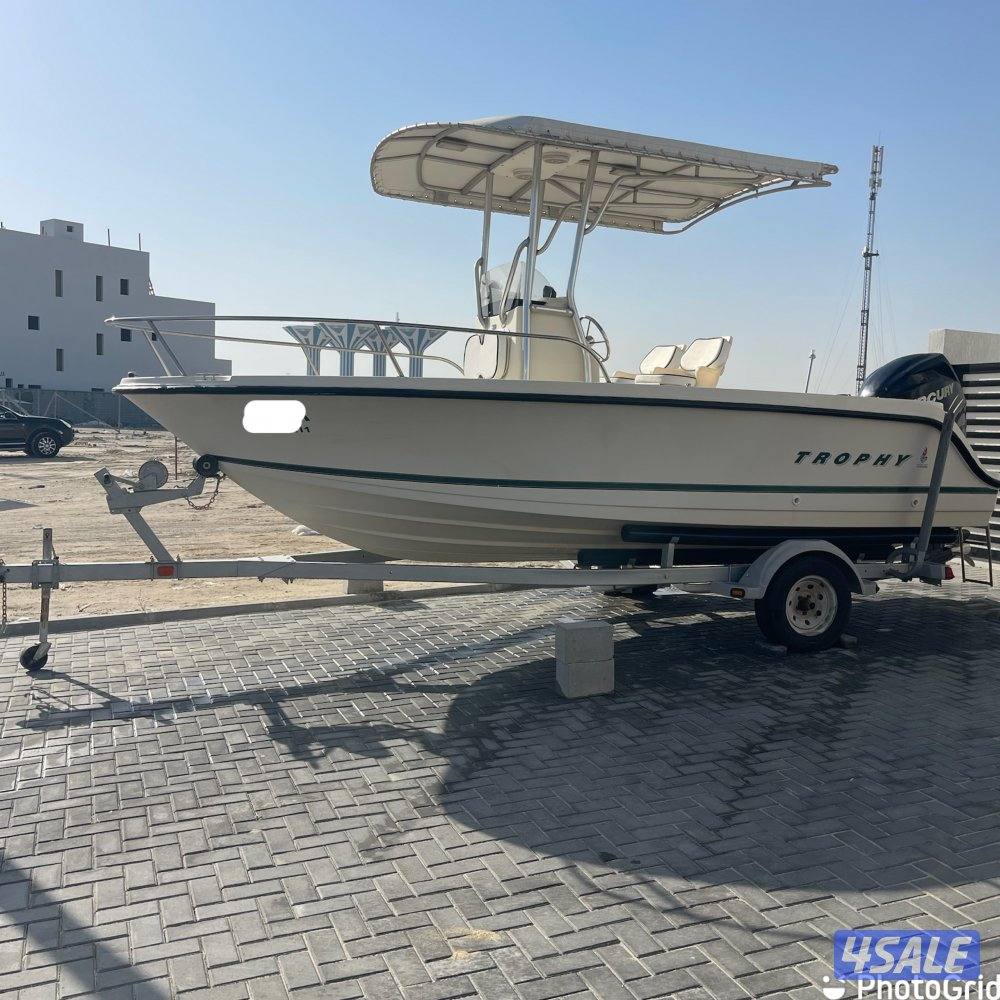 Bayliner Trophy بحالة الوكالة2