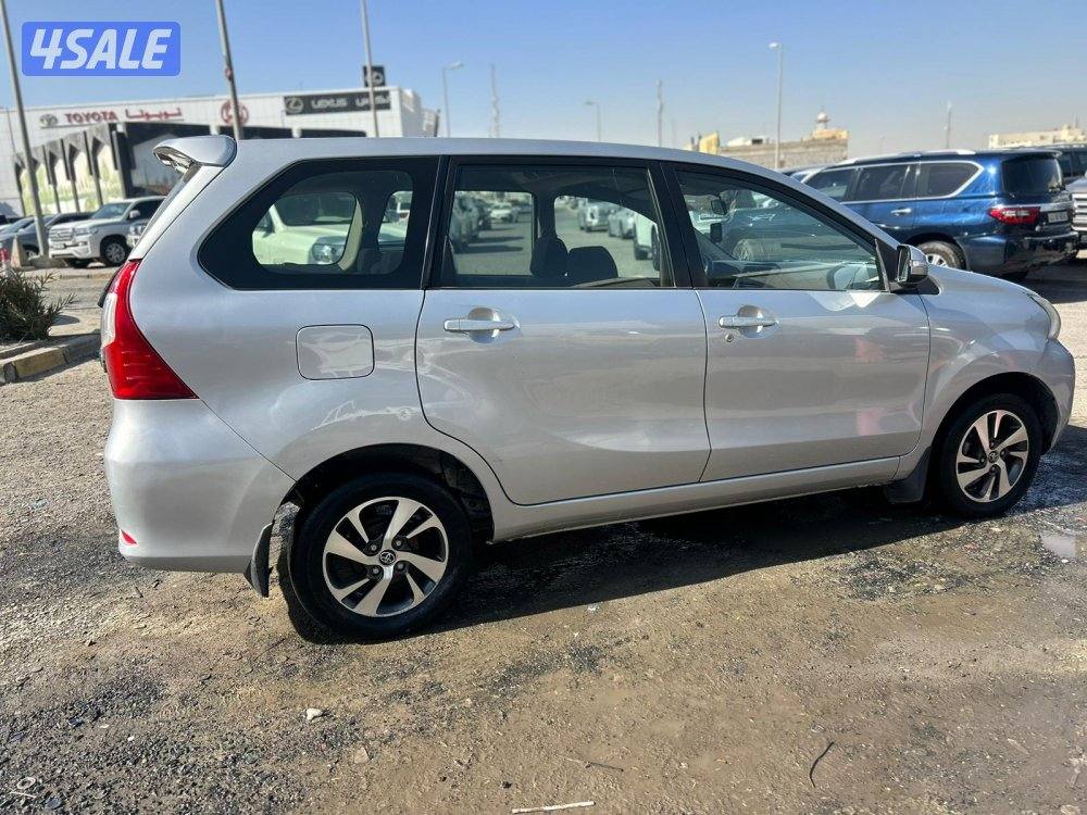 تويوتا افانزا موديل 2016 ماشى 320.000 K.m وارد الساير . اصباغ متفرقه2